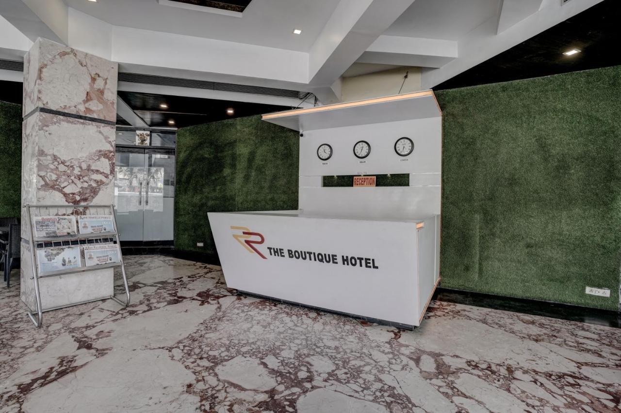 R R Suites - Near Lodha Xperia Mall 3* Bombay